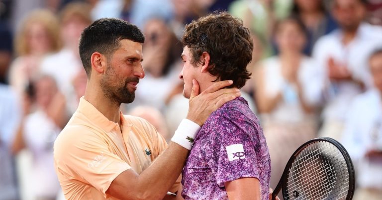joao-fonseca-vira-sobre-djokovic-em-batalha-de-quase-cinco-horas-e-faz-historia-em-roland-garros