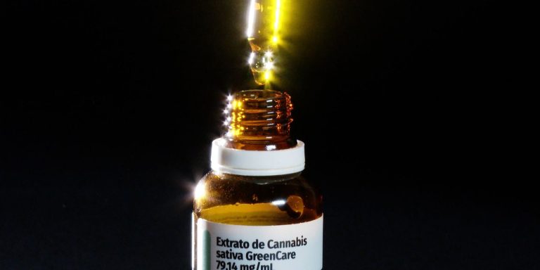 Mulheres de 45 a 64 anos lideram mercado de cannabis medicinal no país mulheres-de-45-a-64-anos-lideram-mercado-de-cannabis-medicinal-no-pais