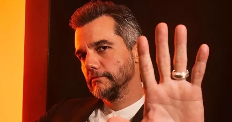 Wagner Moura surge caracterizado para novo filme ao lado de Kristen Stweart; confira wagner-moura-surge-caracterizado-para-novo-filme-ao-lado-de-kristen-stweart;-confira