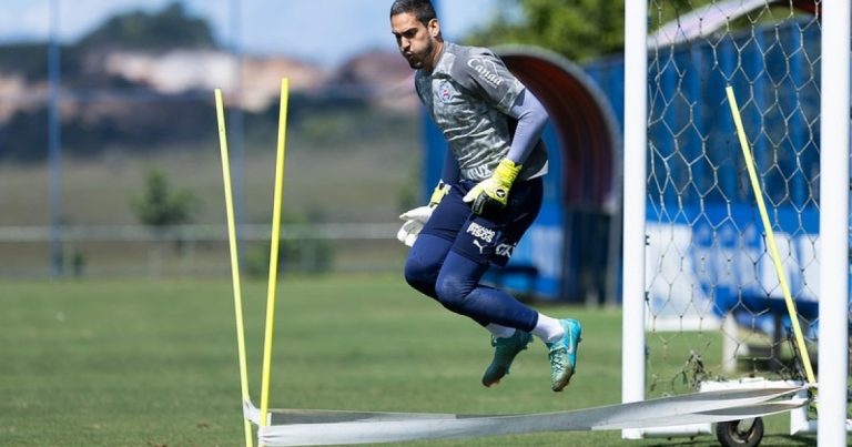 com-leo-vieira-fora-e-joao-paulo-pressionado,-bahia-pode-antecipar-retorno-de-ronaldo