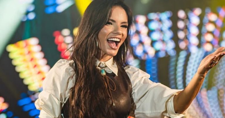 Ex-The Voice Brasil Samara Souto anuncia saída da banda Magníficos às vésperas do São João: “A vida é feita de fases” ex-the-voice-brasil-samara-souto-anuncia-saida-da-banda-magnificos-as-vesperas-do-sao-joao:-“a-vida-e-feita-de-fases”