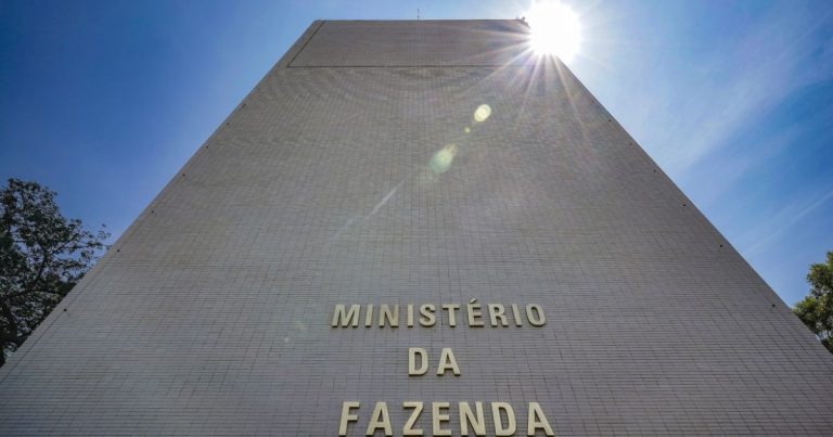 ministerios-de-defesa-e-cidades-serao-os-mais-afetados-bloqueio-do-orcamento-de-2026