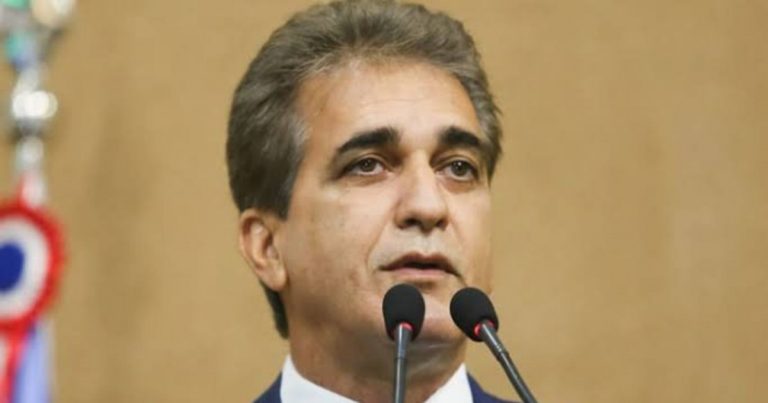deputado-reage-a-homenagem-a-trump-e-protocola-mocao-de-repudio-na-al-ba