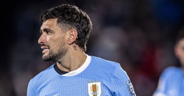 arrascaeta-tem-lesao-na-panturrilha-confirmada-e-esta-fora-da-copa-do-mundo