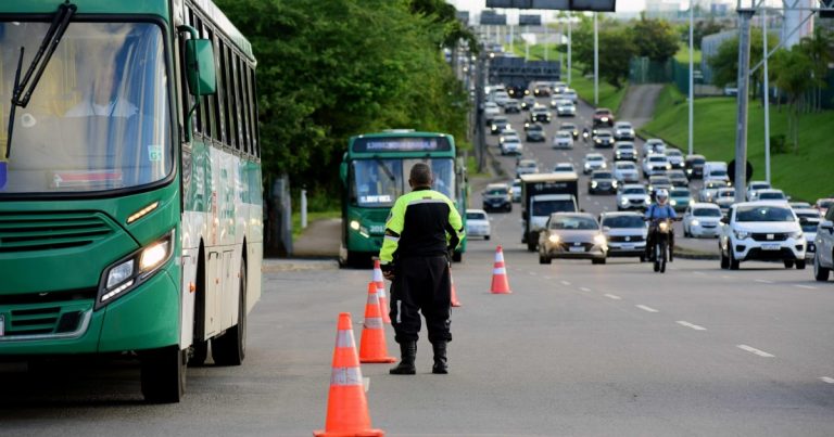 semob-reforca-fiscalizacao-de-combate-ao-transporte-irregular-nas-principais-saidas-de-salvador