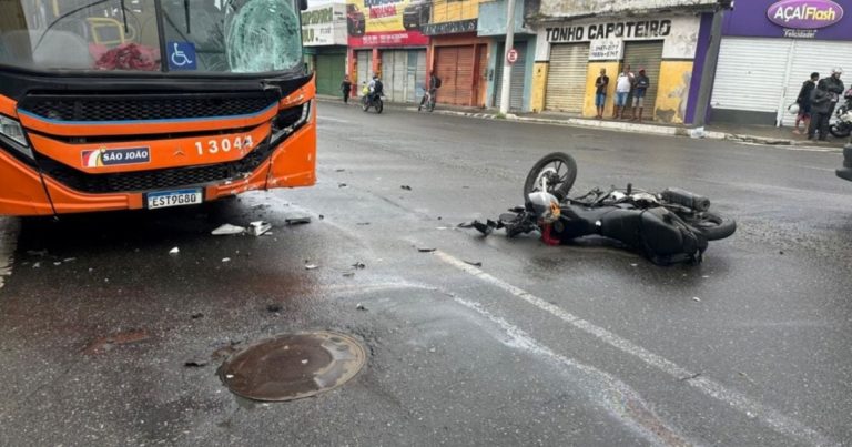 motociclista-morre-na-vespera-de-aniversario-apos-colisao-com-onibus-em-feira-de-santana