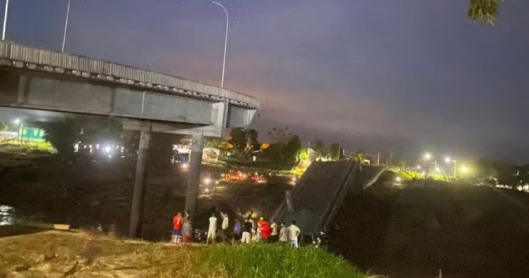 video:-ponte-frei-paolino-desaba-e-deixa-feridos-no-acre
