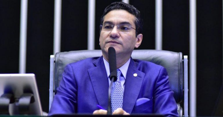 presidente-do-republicanos-responde-cleitinho-apos-senador-demonstrar-desconfianca:-“nao-sabe-o-caminho-que-quer-seguir”