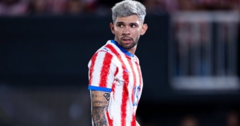 Enciso se machuca em amistoso e sai chorando após virar dúvida para o Paraguai na Copa enciso-se-machuca-em-amistoso-e-sai-chorando-apos-virar-duvida-para-o-paraguai-na-copa