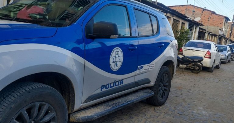 dois-homens-sao-mortos-a-tiros-no-distrito-de-magalhaes,-em-sao-goncalo-dos-campos