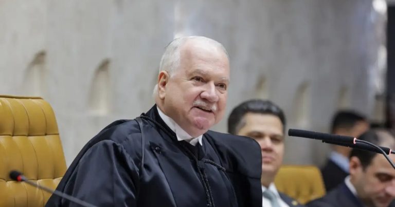 Fachin cria grupo de trabalho para fiscalização de penduricalhos pagos a magistrados fachin-cria-grupo-de-trabalho-para-fiscalizacao-de-penduricalhos-pagos-a-magistrados