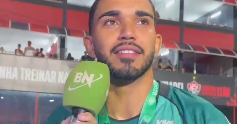 arcanjo-se-emociona-ao-comentar-homenagem-da-torcida-na-final-da-copa-do-nordeste:-“nunca-imaginei”