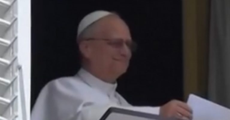 Em visita à Espanha, papa Leão 14 diz que abusos na Igreja são “ferida ainda aberta” em-visita-a-espanha,-papa-leao-14-diz-que-abusos-na-igreja-sao-“ferida-ainda-aberta”