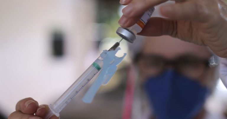 sesab-anuncia-recomendacao-para-ampliar-vacinacao-contra-a-influenza-para-toda-a-populacao-acima-de-seis-meses-em-toda-bahia