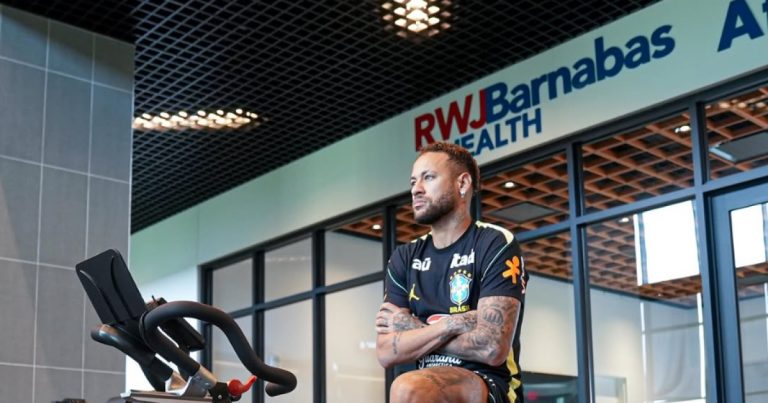 Ressonância de Neymar aponta evolução e atacante deve iniciar treinos no campo nesta semana ressonancia-de-neymar-aponta-evolucao-e-atacante-deve-iniciar-treinos-no-campo-nesta-semana