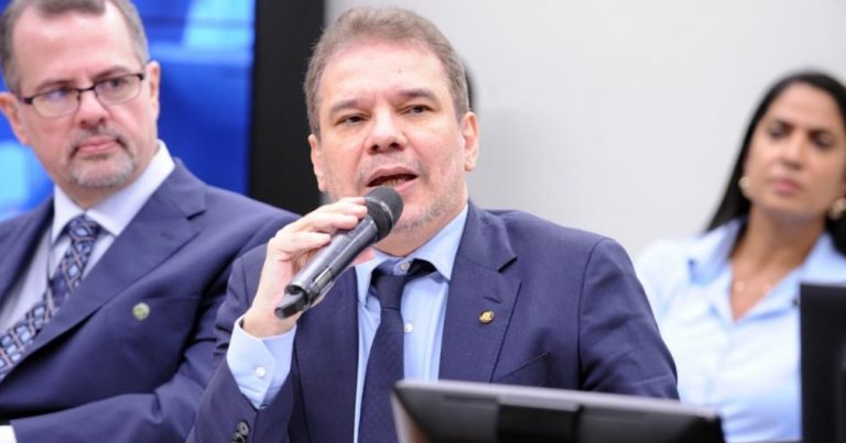 ministro-da-justica-confirma-suicidio-de-sicario-e-fala-em-transformar-138-presidios-em-unidades-de-seguranca-maxima