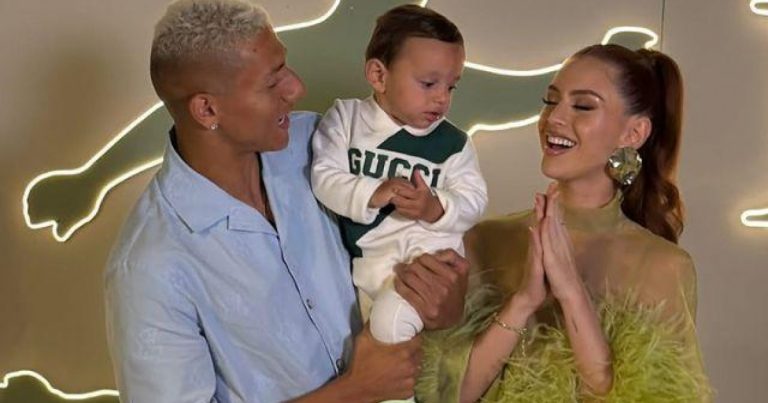 richarlison-rebate-criticas-sobre-nome-do-filho-nas-redes-sociais