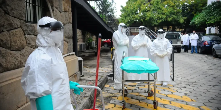Três morrem no Quênia em protestos contra centro dos EUA para ebola tres-morrem-no-quenia-em-protestos-contra-centro-dos-eua-para-ebola
