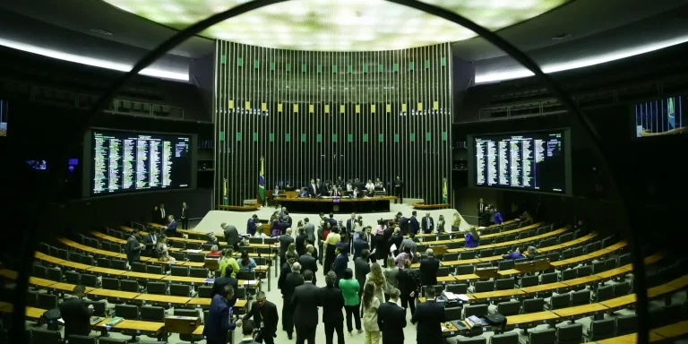 Entenda os próximos passos do projeto para reduzir a maioridade penal entenda-os-proximos-passos-do-projeto-para-reduzir-a-maioridade-penal