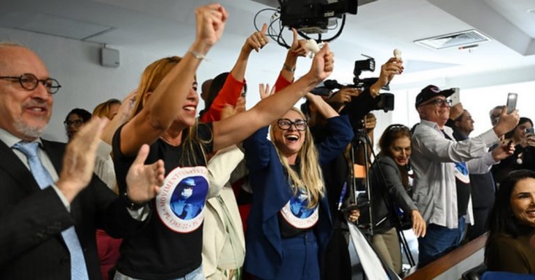 Senado aprova mais uma “pauta-bomba”: projeto aumenta piso salarial nacional de médicos e cirurgiões-dentistas senado-aprova-mais-uma-“pauta-bomba”:-projeto-aumenta-piso-salarial-nacional-de-medicos-e-cirurgioes-dentistas