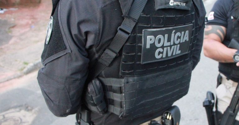 policia-prende-quatro-investigados-por-homicidio-e-trafico-de-drogas-em-teixeira-de-freitas