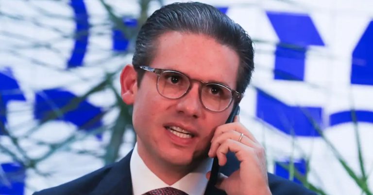 hugo-motta-pauta-projeto-sobre-escala-6×1-com-mesmo-teor-de-pec-para-destravar-votacoes-na-camara