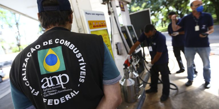 Em três meses, ANP fez 21 autuações por preço abusivo de combustível em-tres-meses,-anp-fez-21-autuacoes-por-preco-abusivo-de-combustivel