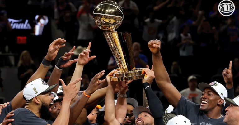 new-york-knicks-bate-san-antonio-spurs,-encerra-jejum-de-53-anos-e-volta-ao-topo-da-nba