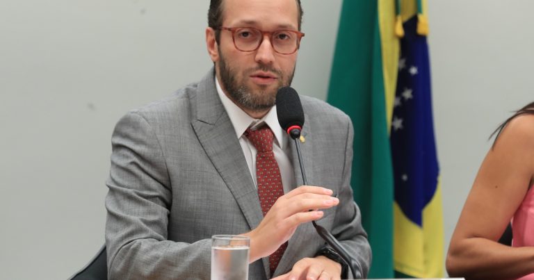 deputado-do-pl-atuou-na-camara-para-beneficiar-banco-master-durante-disputa-pelo-brb,-mostra-levantamento