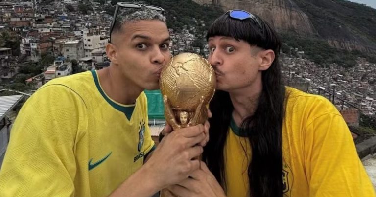 Influenciador brasileiro recusou convite de cantor para passeio de helicóptero que caiu no Rio de Janeiro: “Tinha compromisso” influenciador-brasileiro-recusou-convite-de-cantor-para-passeio-de-helicoptero-que-caiu-no-rio-de-janeiro:-“tinha-compromisso”