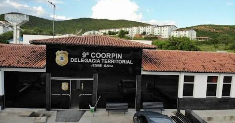 homem-e-retirado-de-casa-e-executado-a-tiros-na-calcada-em-jequie