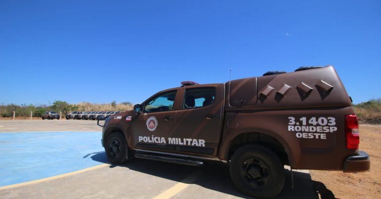 video:-policial-militar-agride-mulher-a-tapas-durante-abordagem-em-barreiras