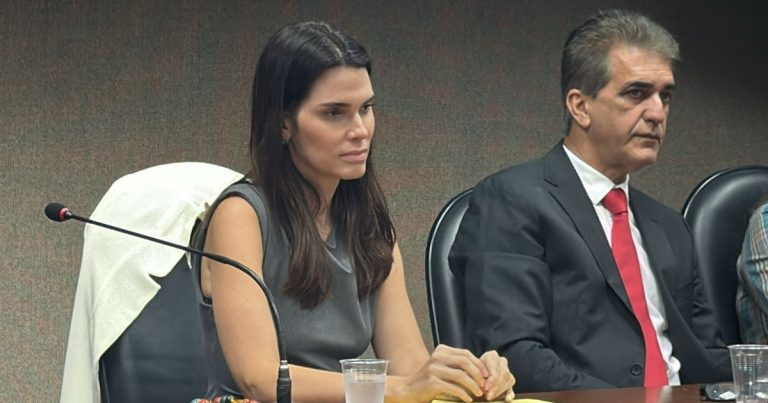 ccj-da-al-ba-aprova-indicacao-de-camila-vasquez-ao-tcm