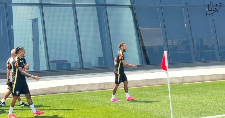 Neymar treina pela primeira vez com o elenco da Seleção e aumenta chances de retorno contra o Haiti neymar-treina-pela-primeira-vez-com-o-elenco-da-selecao-e-aumenta-chances-de-retorno-contra-o-haiti