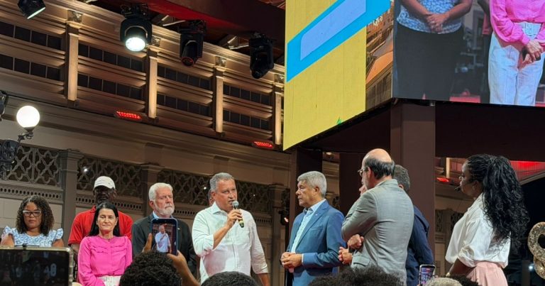 Rui Costa relembra que trem do subúrbio foi “barganha” para prefeitura passar metrô ao estado rui-costa-relembra-que-trem-do-suburbio-foi-“barganha”-para-prefeitura-passar-metro-ao-estado