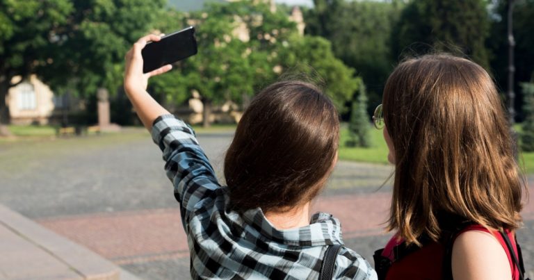 MPT defende veto ao trabalho de influenciadores digitais menores de 16 anos mpt-defende-veto-ao-trabalho-de-influenciadores-digitais-menores-de-16-anos