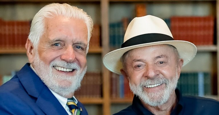 jaques-wagner-diz-que-recebeu-apoio-de-lula-apos-operacao-da-pf:-“mantem-absoluta-confianca-em-mim”