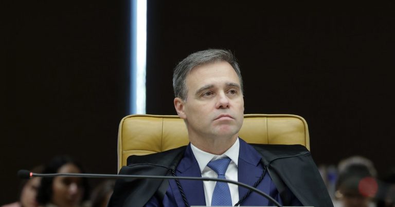 Ministério da Justiça pediu devolução de policiais cedidos ao gabinete de André Mendonça, afirmam colunistas ministerio-da-justica-pediu-devolucao-de-policiais-cedidos-ao-gabinete-de-andre-mendonca,-afirmam-colunistas