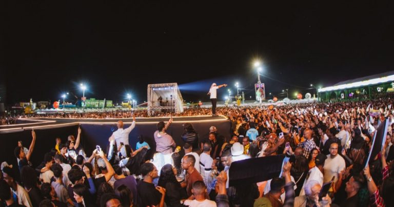 bell-marques,-rey-vaqueiro-e-mestrinho-comandam-primeira-noite-do-circuito-luiz-gonzaga-no-sao-joao-de-cruz